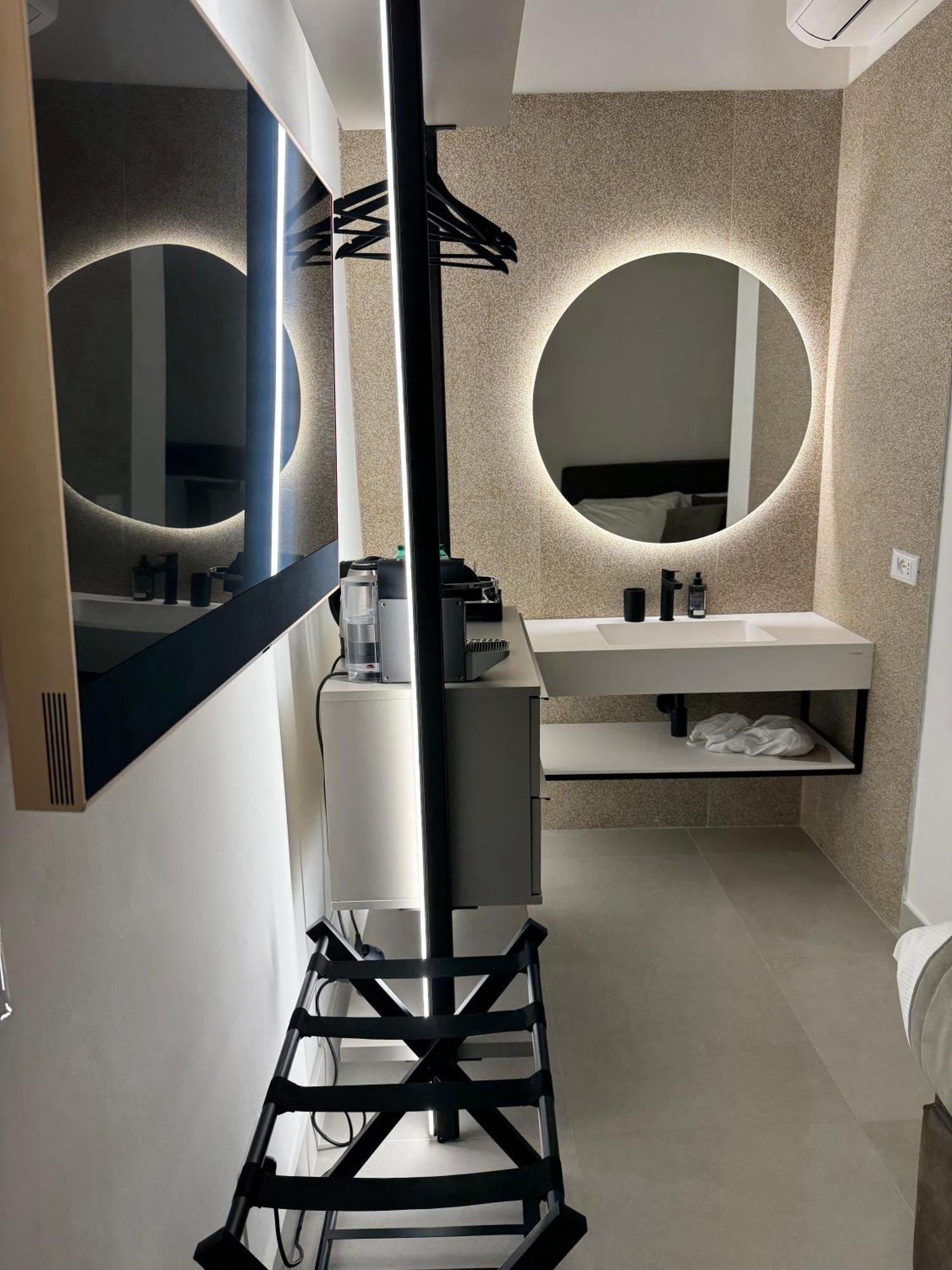 רומא Cicerone'S Luxury Suites מראה חיצוני תמונה