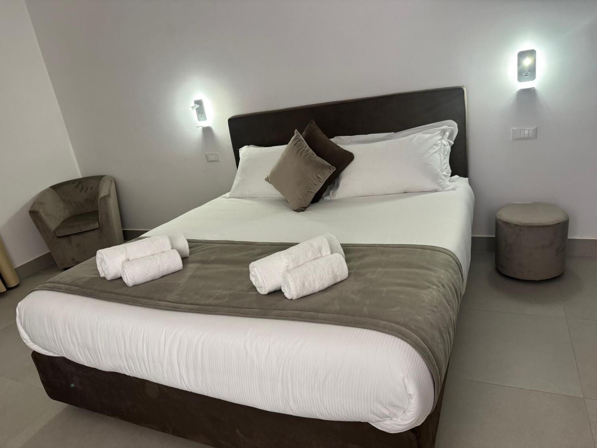 רומא Cicerone'S Luxury Suites מראה חיצוני תמונה