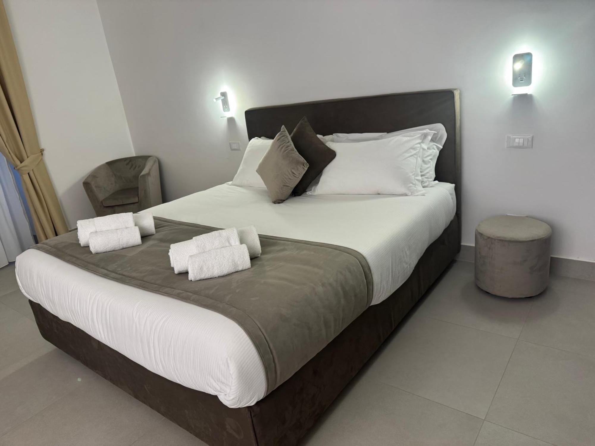 רומא Cicerone'S Luxury Suites מראה חיצוני תמונה